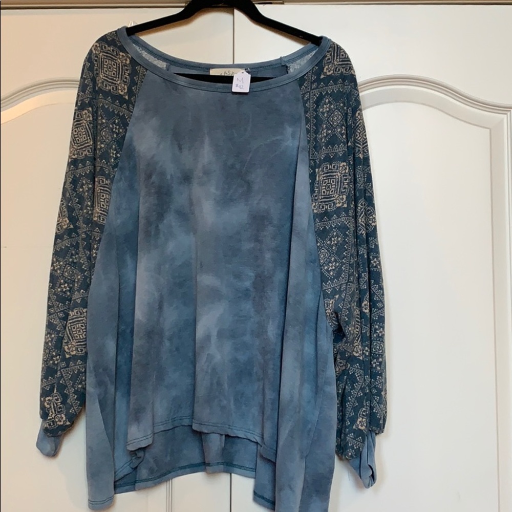 BNWT Fantastic Fawn top